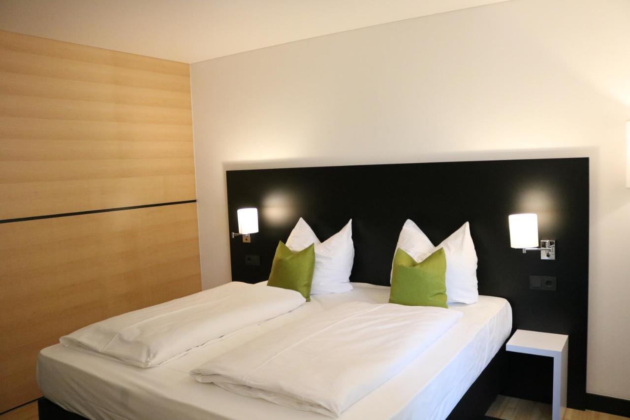 Me Hotel By Wmm Hotels Meitingen Exterior foto